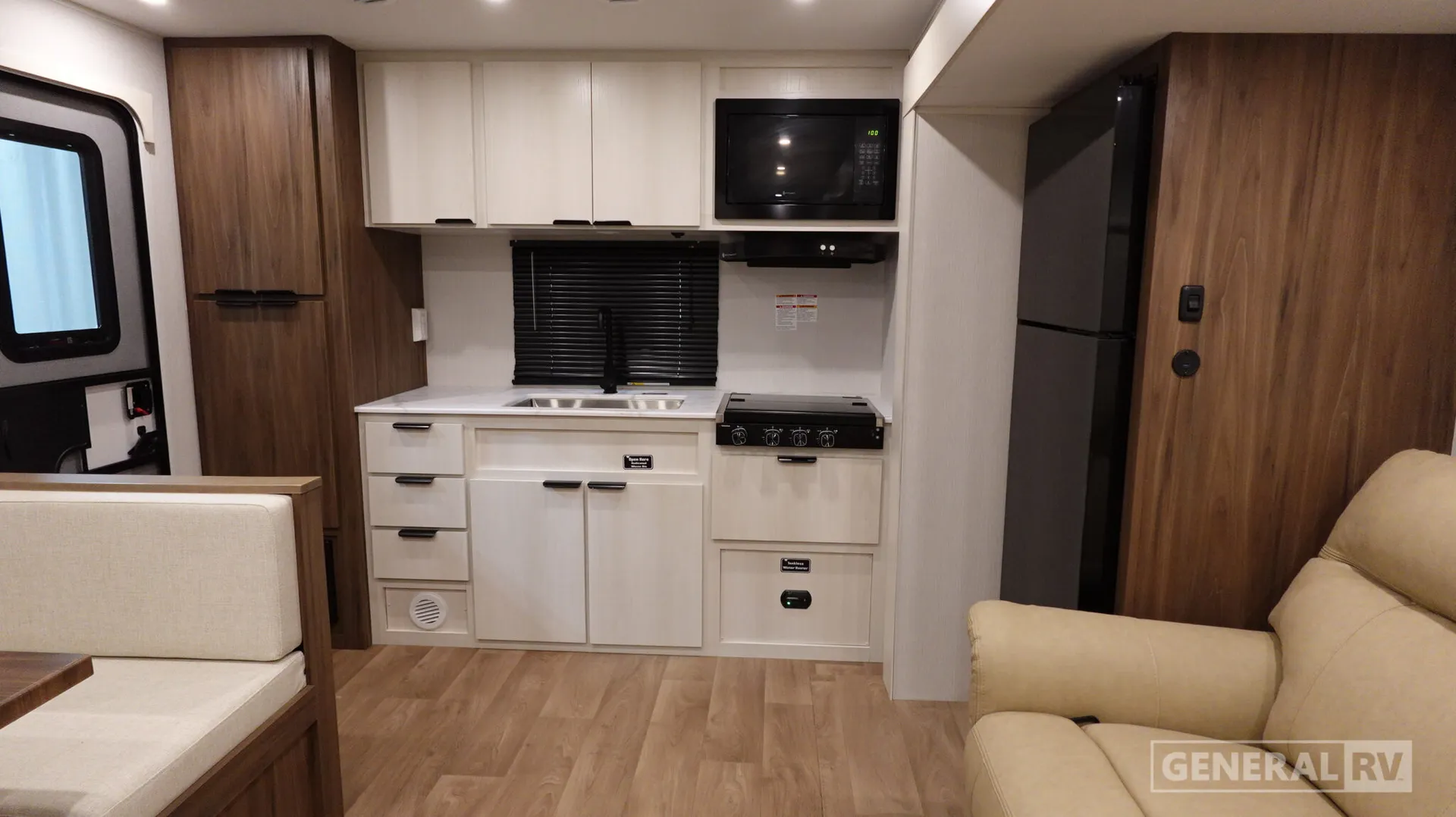 2026 Winnebago Access 25RK - Photo 3