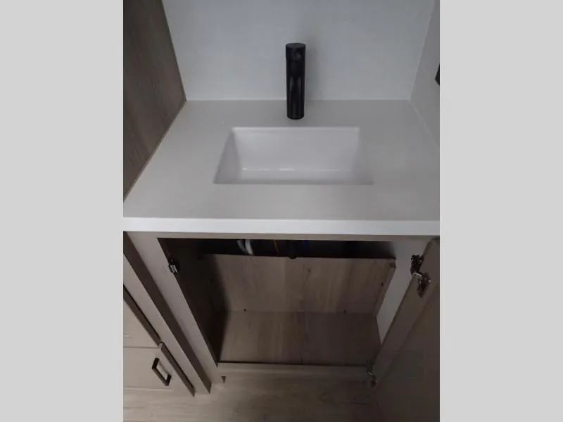 2025 Northwood Nash 18FM - Photo 4