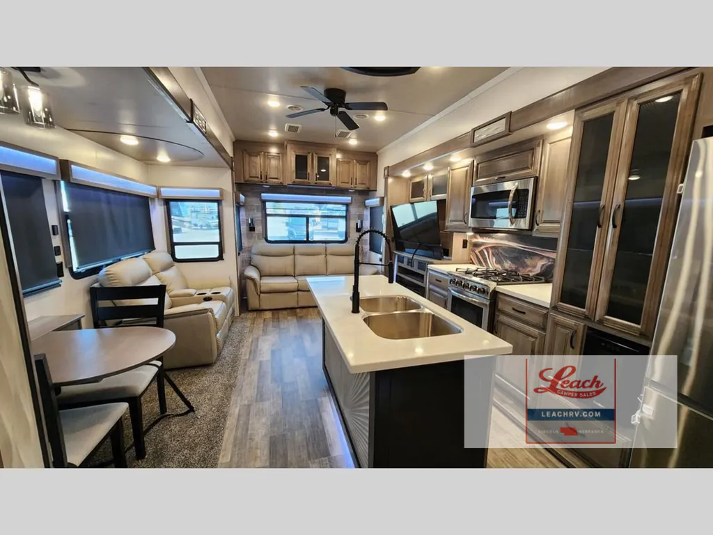 2021 Forest River Cedar Creek Champagne Edition 38EL, Photos photo 7