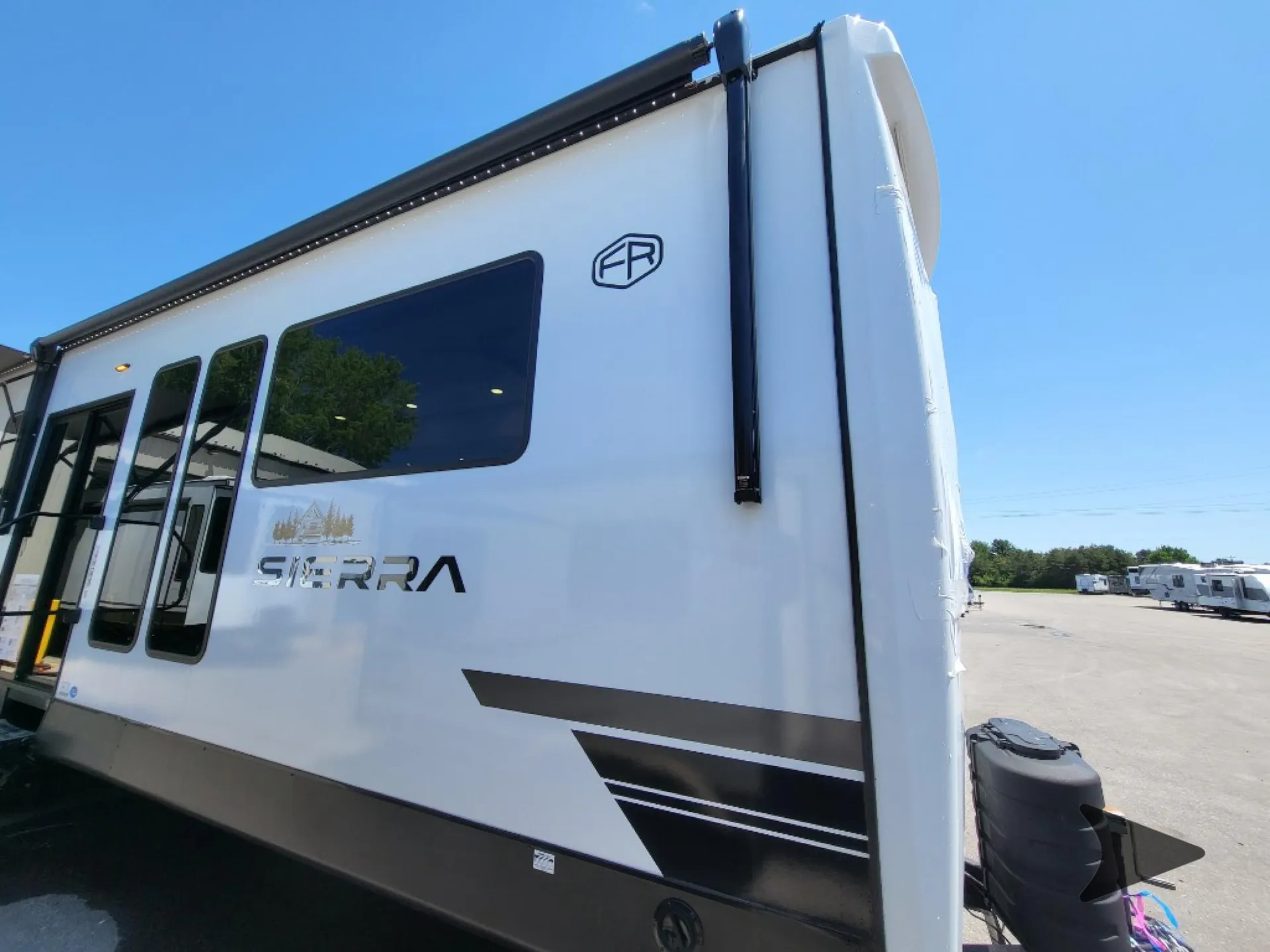 2026 Forest River Sierra Destination Trailers 422FKL - Photo 3