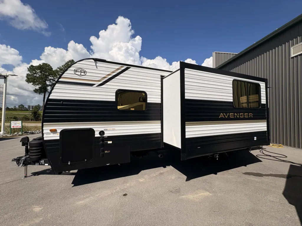 2027 Forest River Avenger 25MKO, Photos photo 29