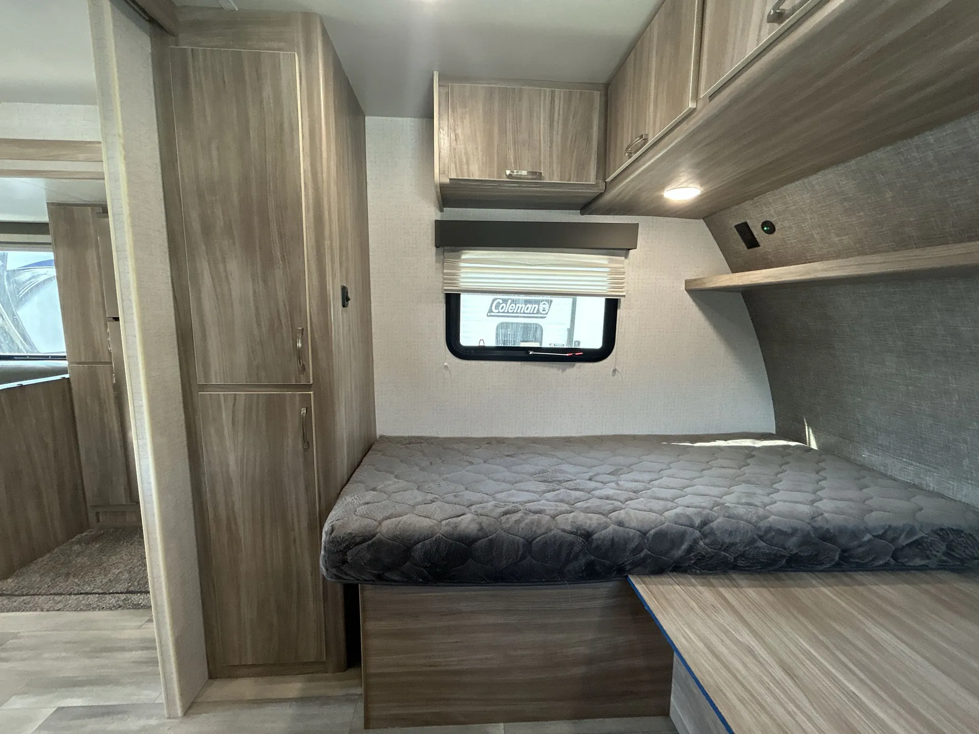 2022 Winnebago Minnie 2327TB dealer photo 8 from Camping World