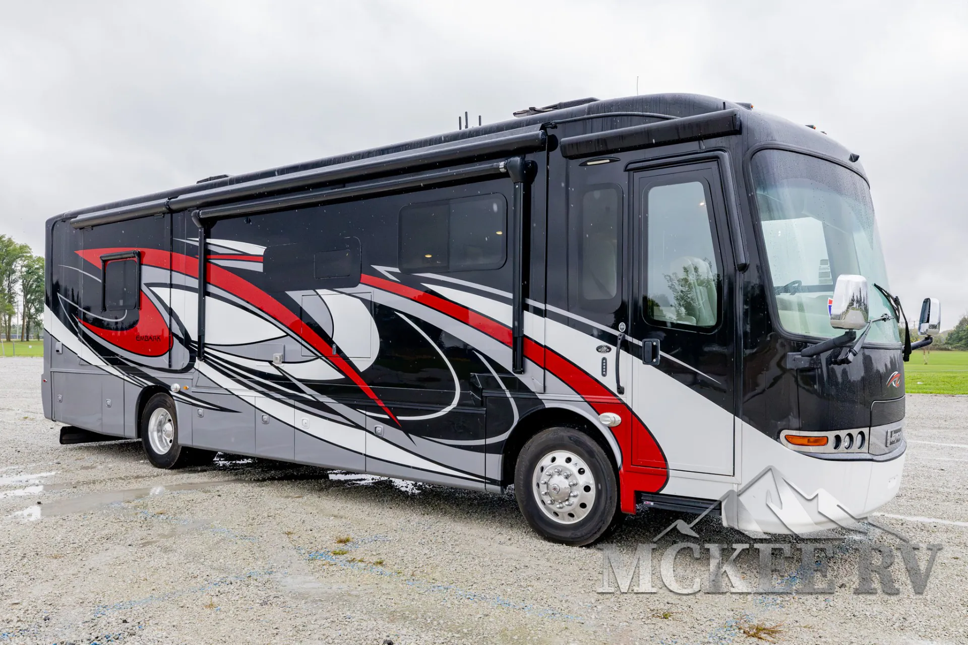 2021 Jayco Embark 37K - Photo 2