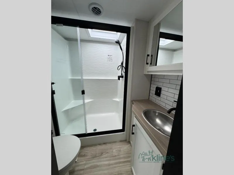 2026 Venture RV SportTrek Touring Edition 354VBH - Photo 4