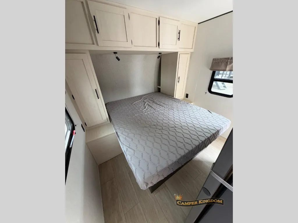 2027 Shasta I-5 532BEDS, Photos photo 22