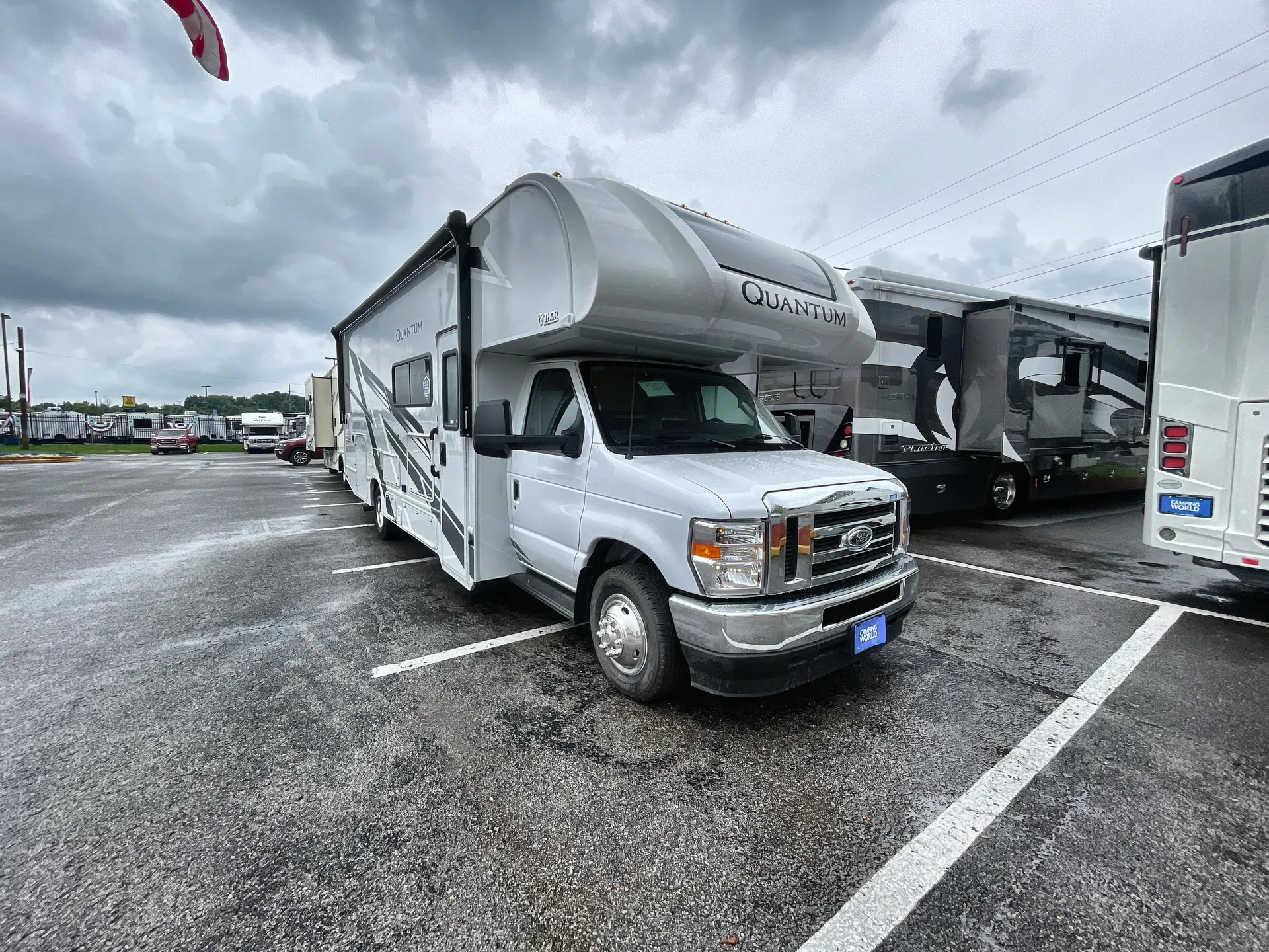 2025 Thor Motor Coach Quantum LP27 - Photo 2