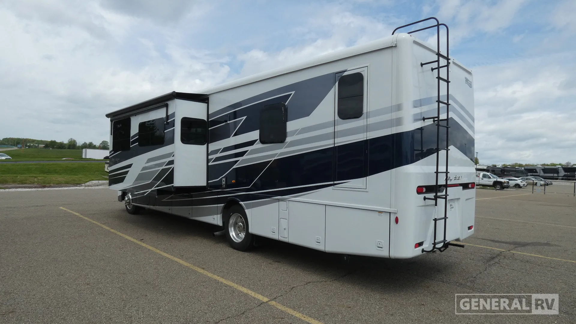 2026 Newmar Bay Star 3609 - Photo 4