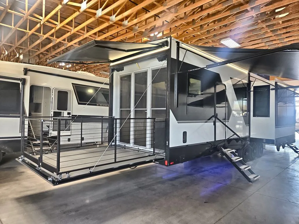 2026 Brinkley Model G 4170, Photos photo 5