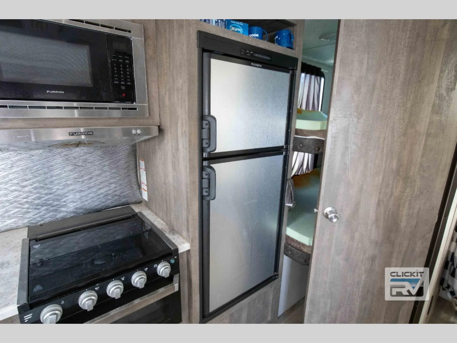 2019 Forest River Vibe 24DB — Photo 6