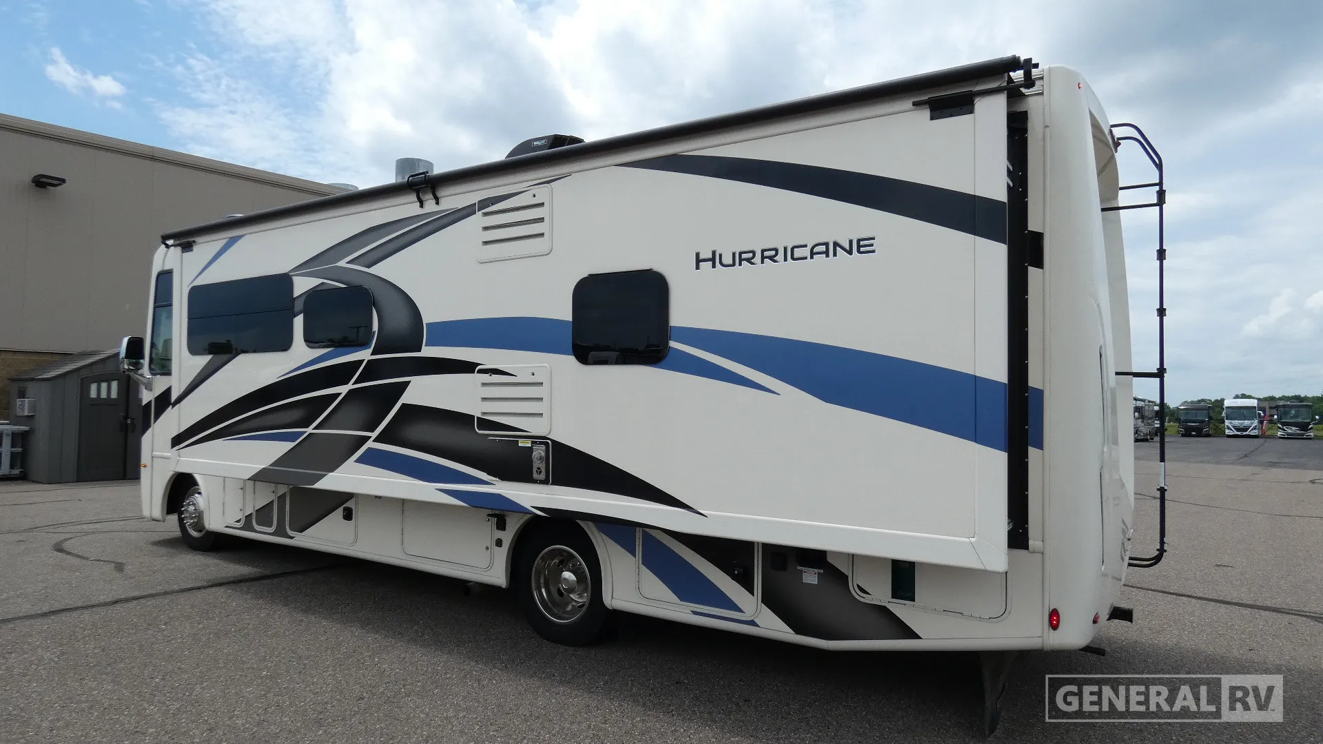 2022 Thor Motor Coach Hurricane 29M - Photo 4