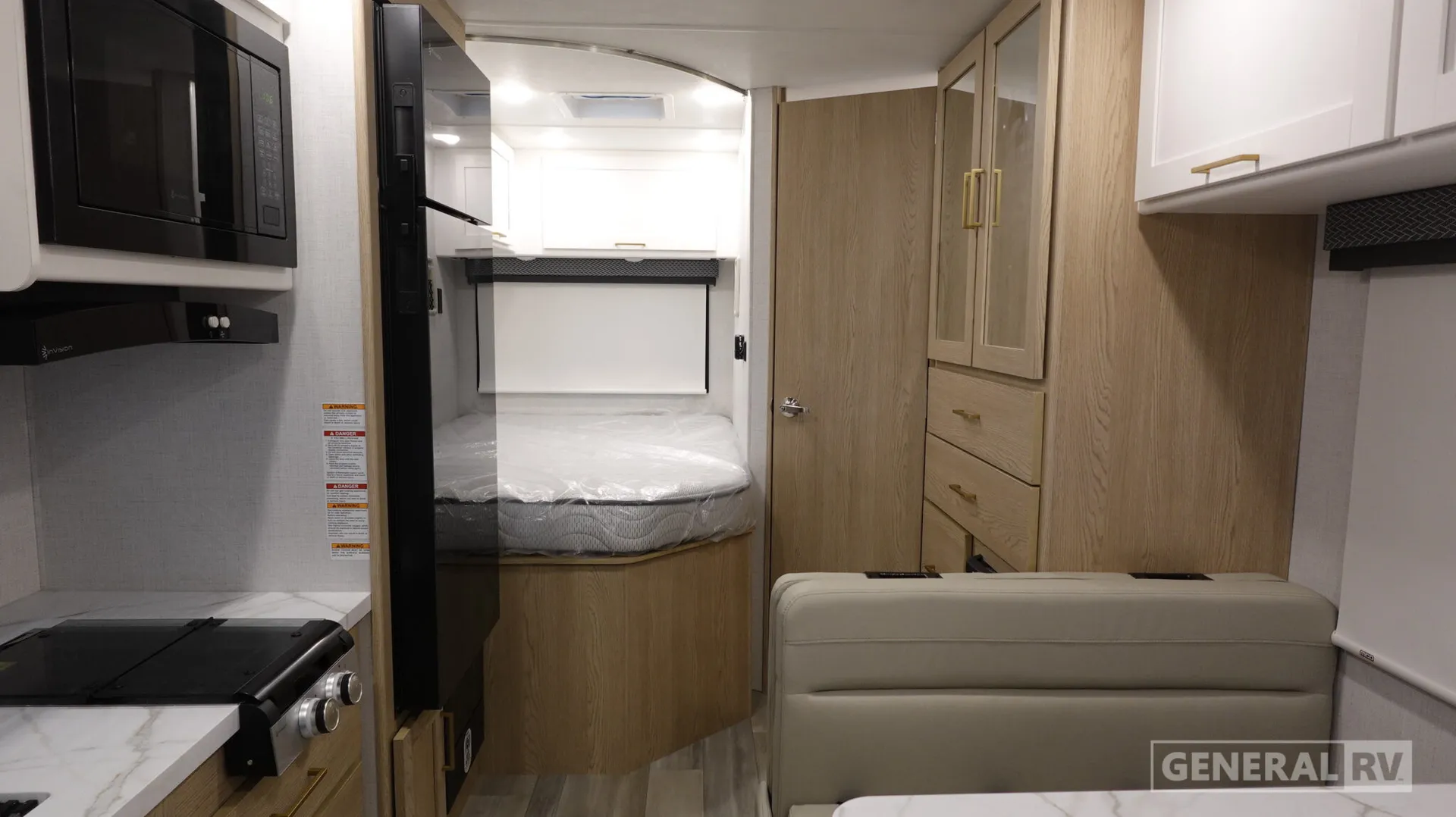2027 Thor Motor Coach Four Winds ESpec 21Z - Photo 3