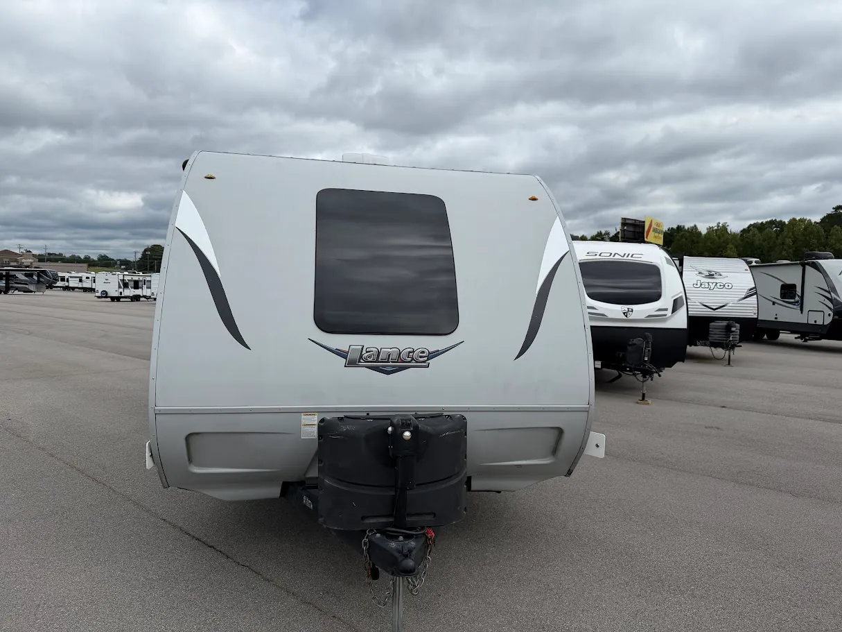 2016 Lance TT 2295 - Photo 3