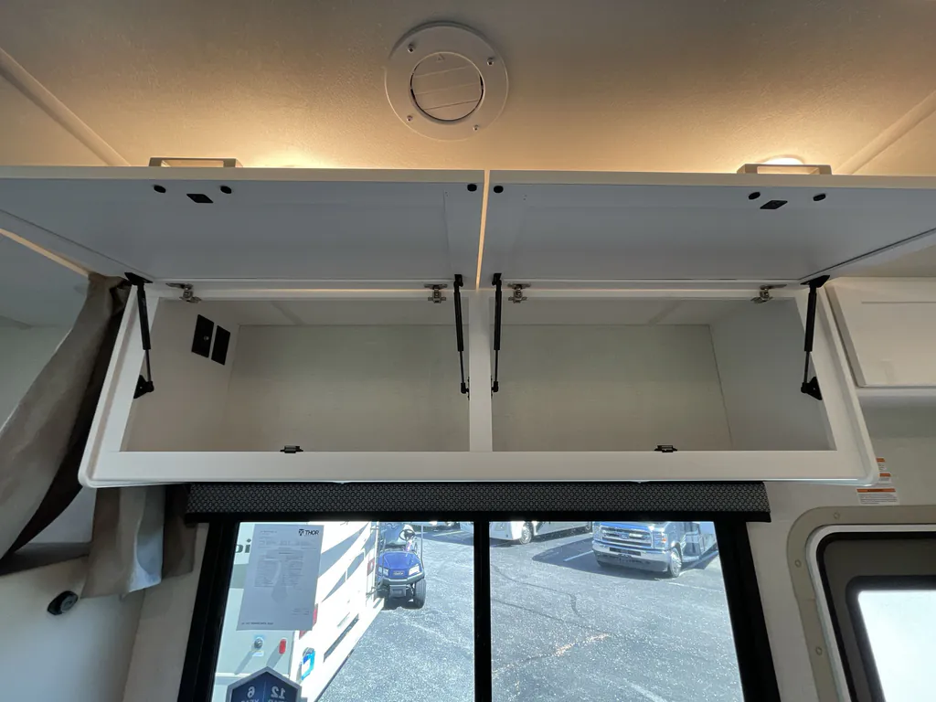 2026 Thor Motor Coach Freedom Elite 31FE, Photos photo 13