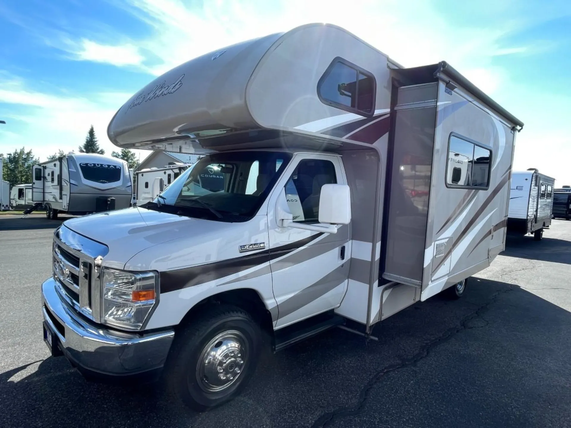 2016 Thor Motor Coach Four Winds 24C - Photo 3