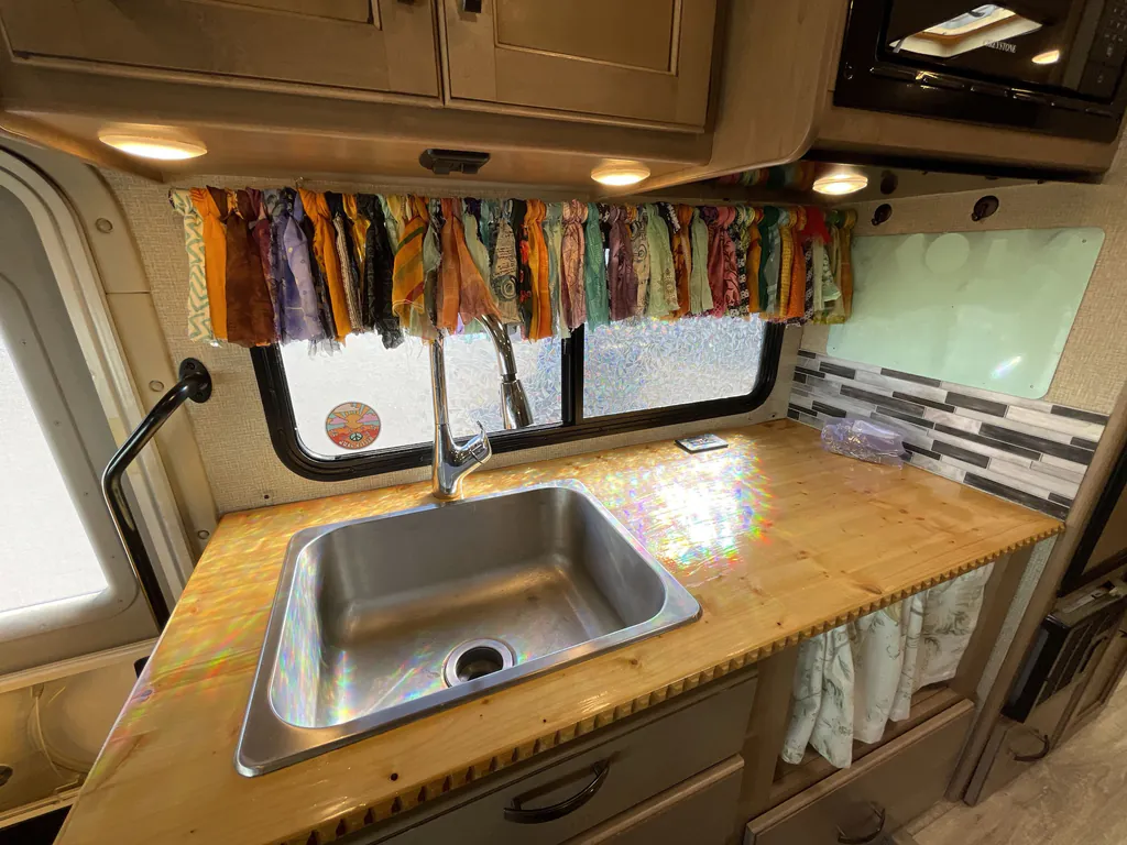 2019 Thor Motor Coach Freedom Elite 22FE, Photos photo 11