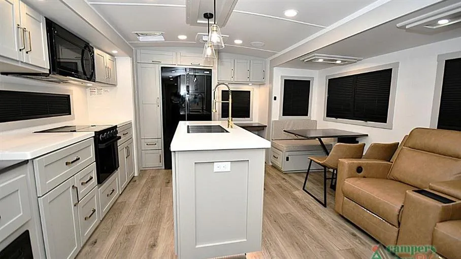 2025 Brinkley Model Z Air 285