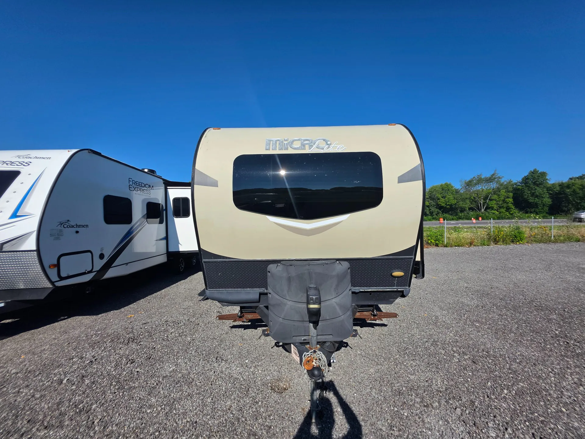 2019 Forest River Flagstaff Micro Lite 25BDS - Photo 3