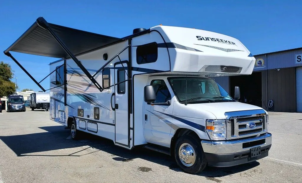 2024 Forest River Sunseeker 2850S LE - Photo 2