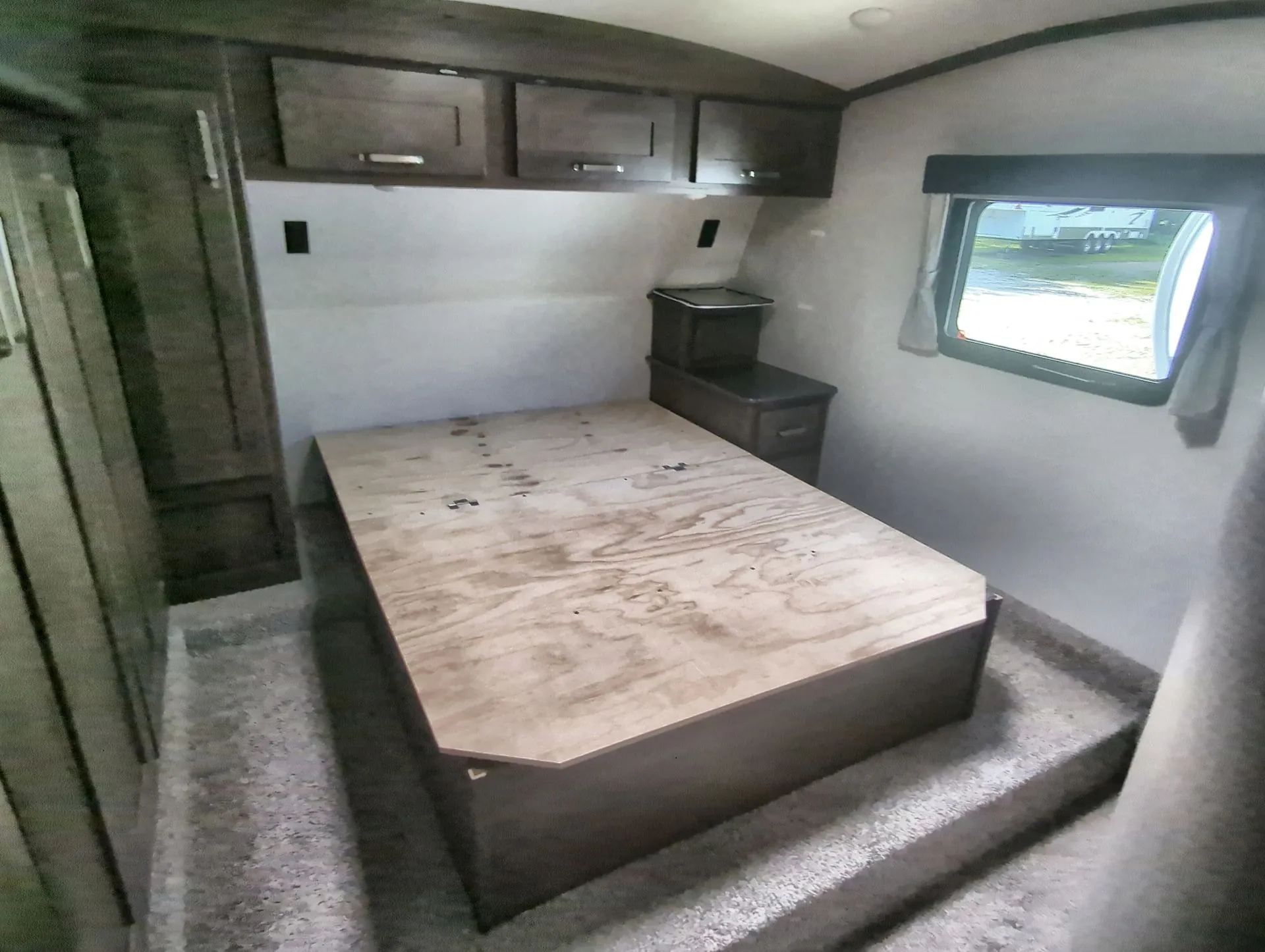 2021 Keystone Laredo 255SRL - Photo 4