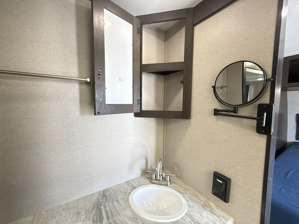 2023 Grand Design Transcend Xplor 321BH, Photos photo 20