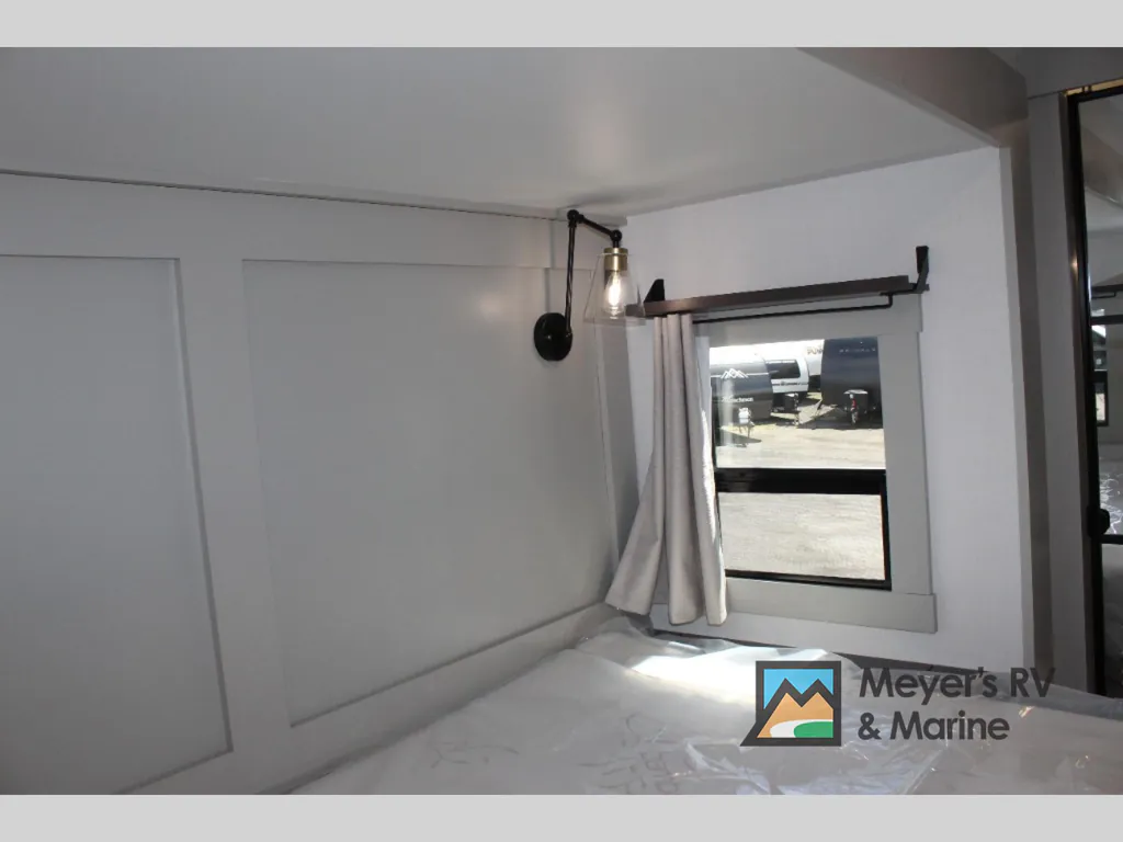 2026 Brinkley Model Z 3600, Photos photo 12
