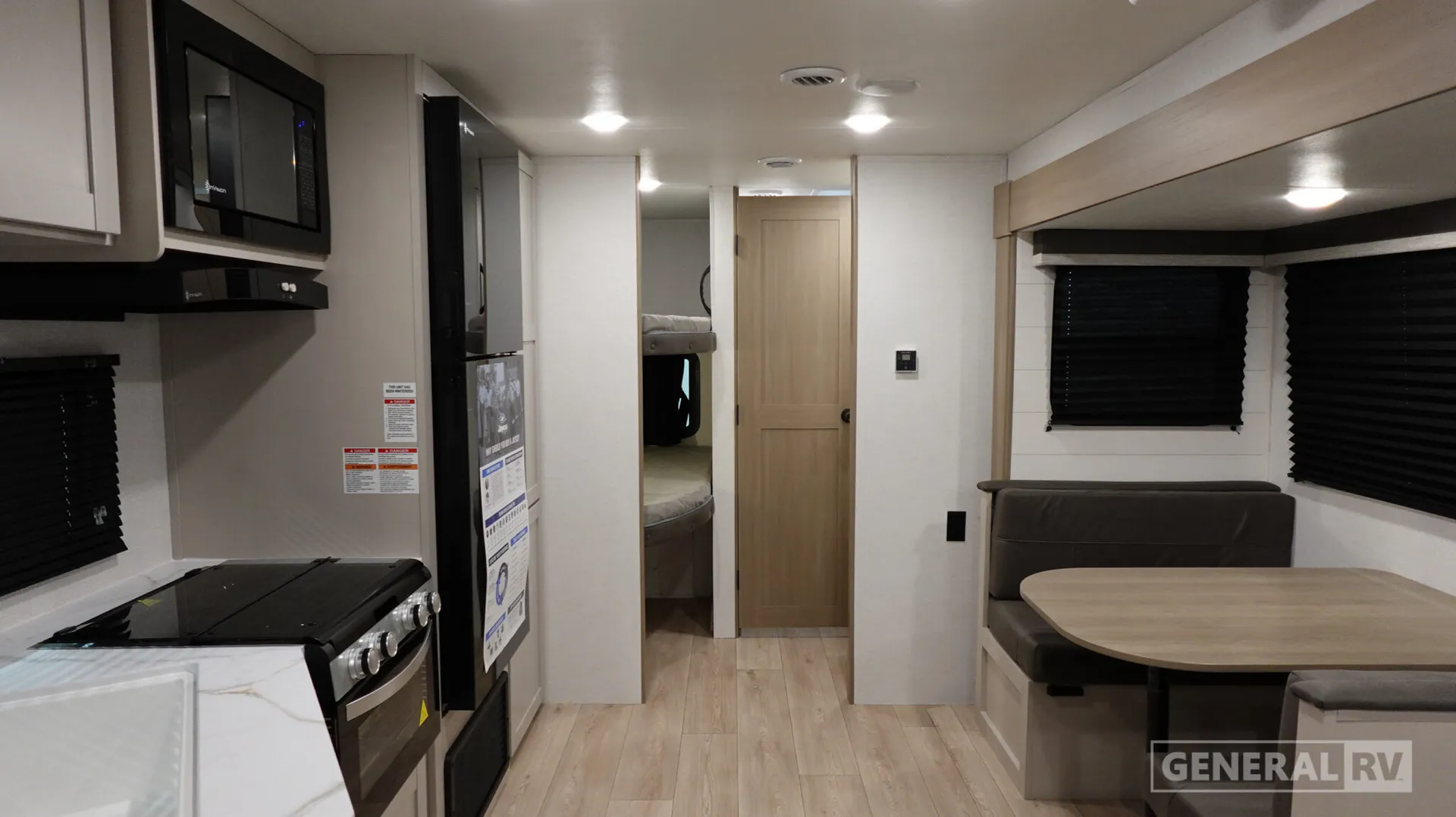 2027 Jayco Jay Flight SLX 261BHS - Photo 3