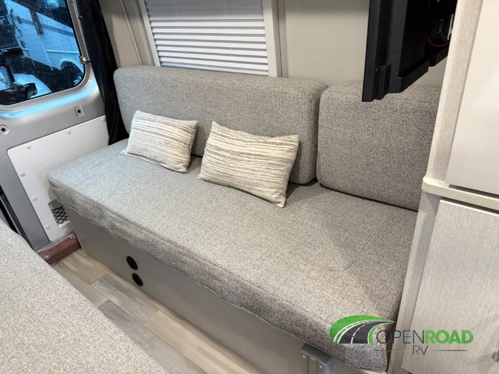 2026 Thor Motor Coach Tellaro 20U, Photos photo 17
