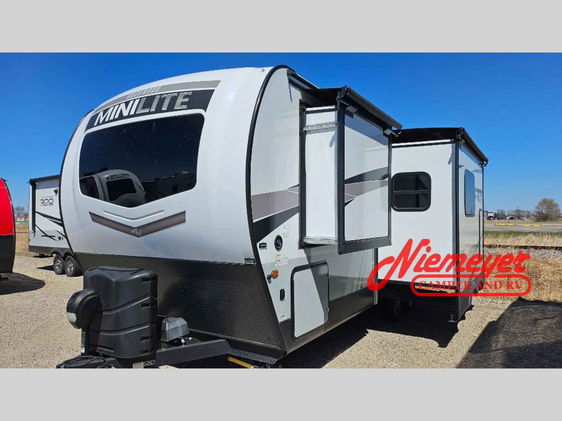 2023 Forest River Rockwood Mini Lite 2513S - Photo 2