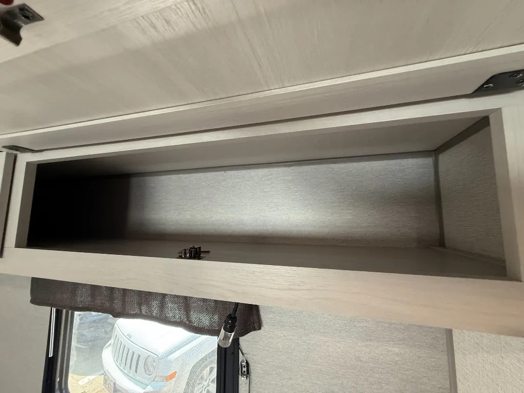 2027 Coachmen Catalina Legacy Edition 343BHTS (2 Queen Beds), Photos photo 17