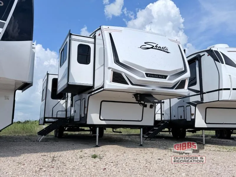 2027 Shasta Phoenix 334FL - Photo 2