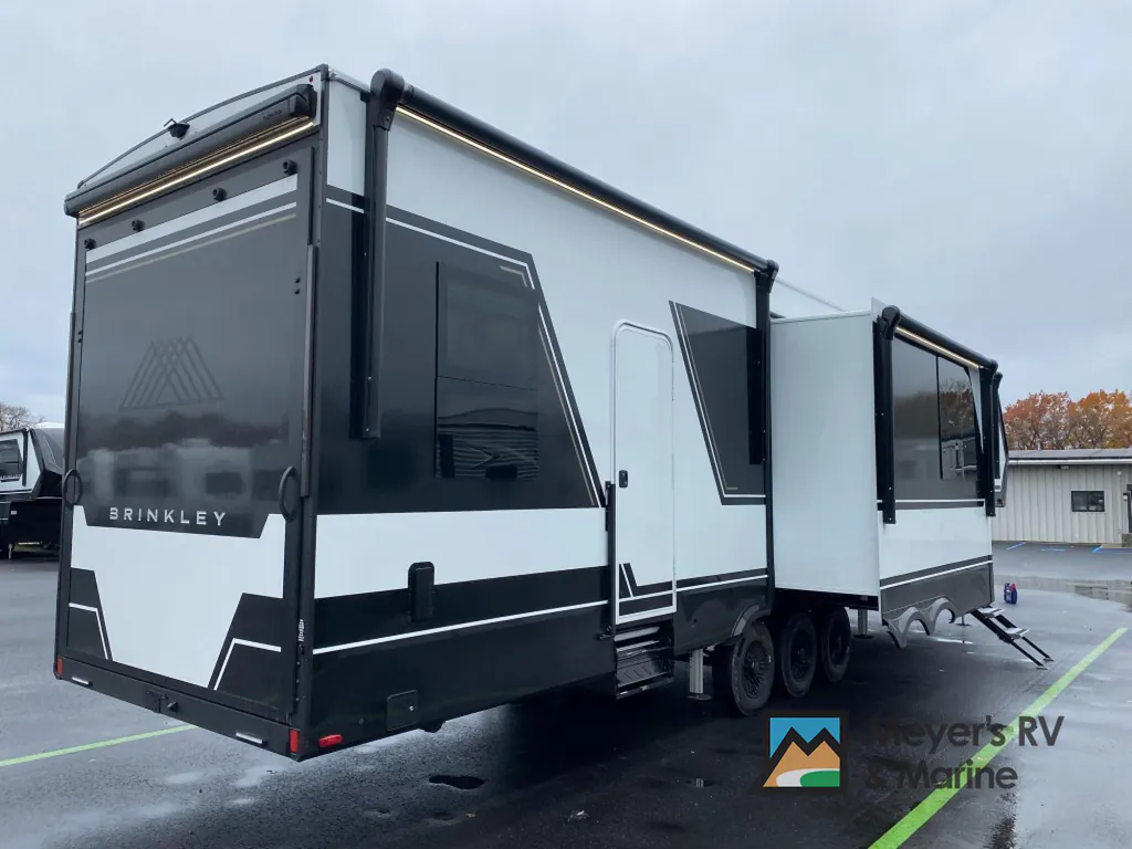 2026 Brinkley Model G 3950, Photos photo 5