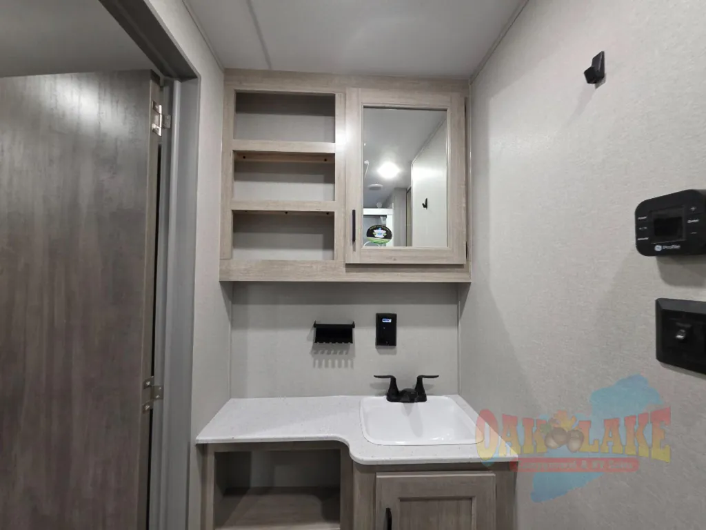 2026 Coachmen Catalina Legacy Edition 333DORM, Photos photo 23