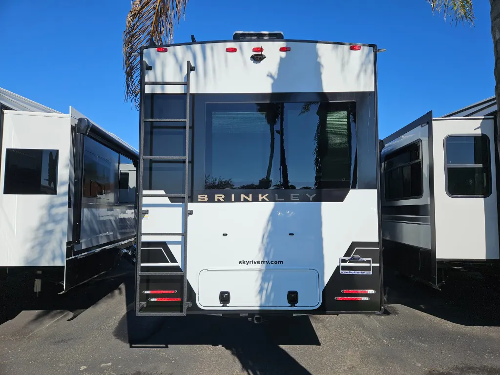 2026 Brinkley Model Z 3515, Photos photo 3