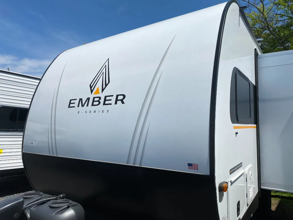 2026 Ember RV E-Series 18FBE - Photo 4