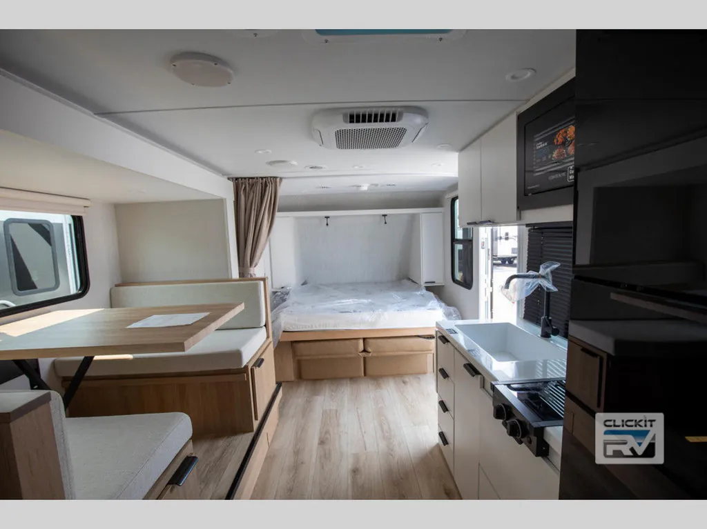 2027 Winnebago Micro Minnie 2108DS, Photos photo 22