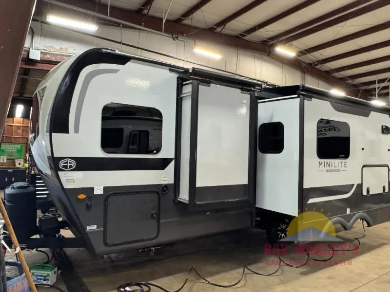 2026 Forest River Rockwood Mini Lite 2522FB - Photo 3