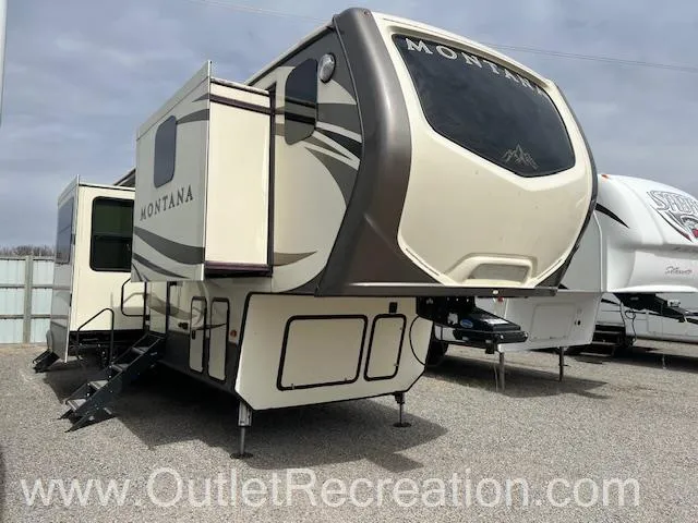 2018 Keystone Montana 3820FK - Photo 2
