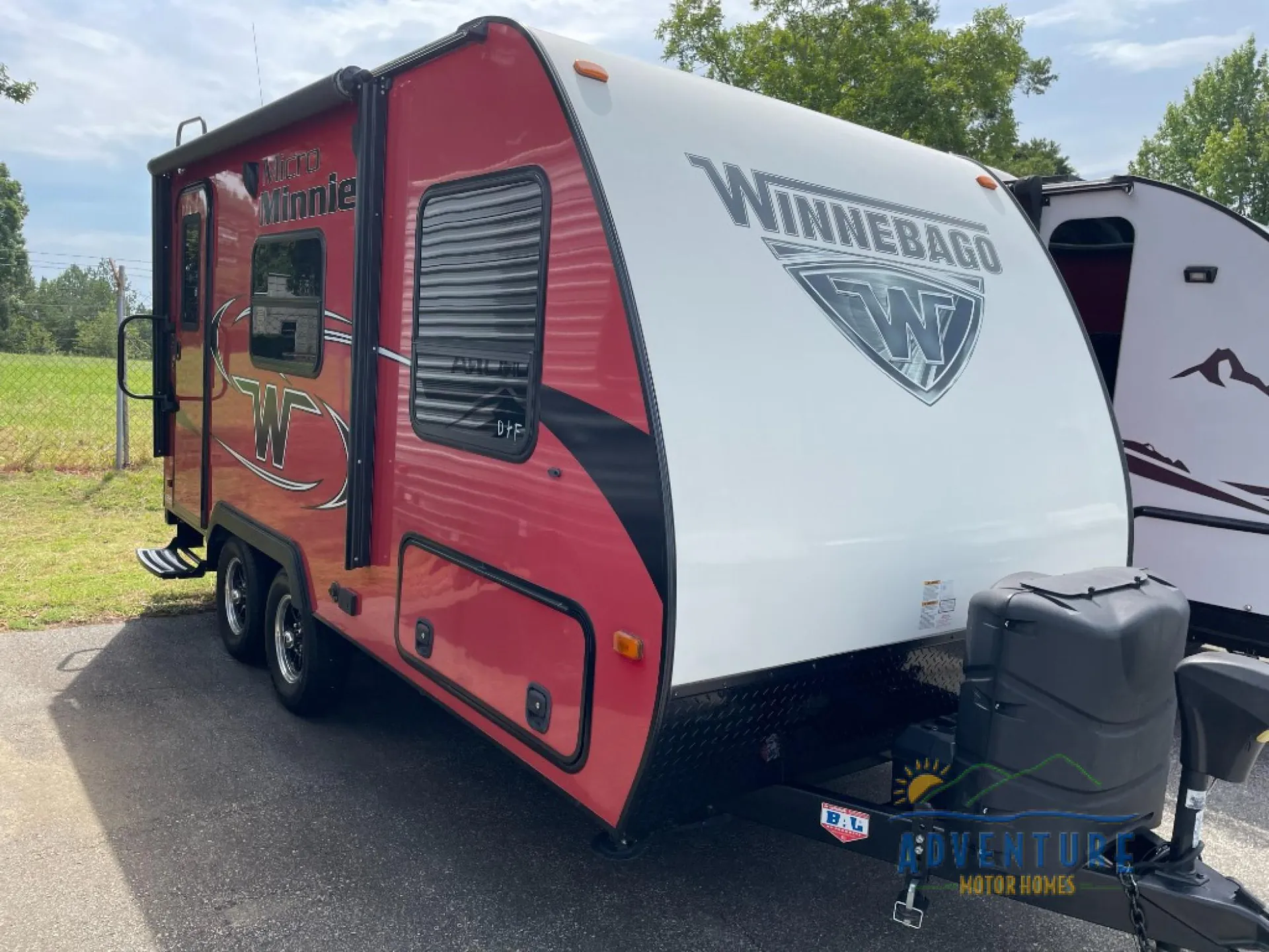 2019 Winnebago Micro Minnie 1706FB - Photo 2