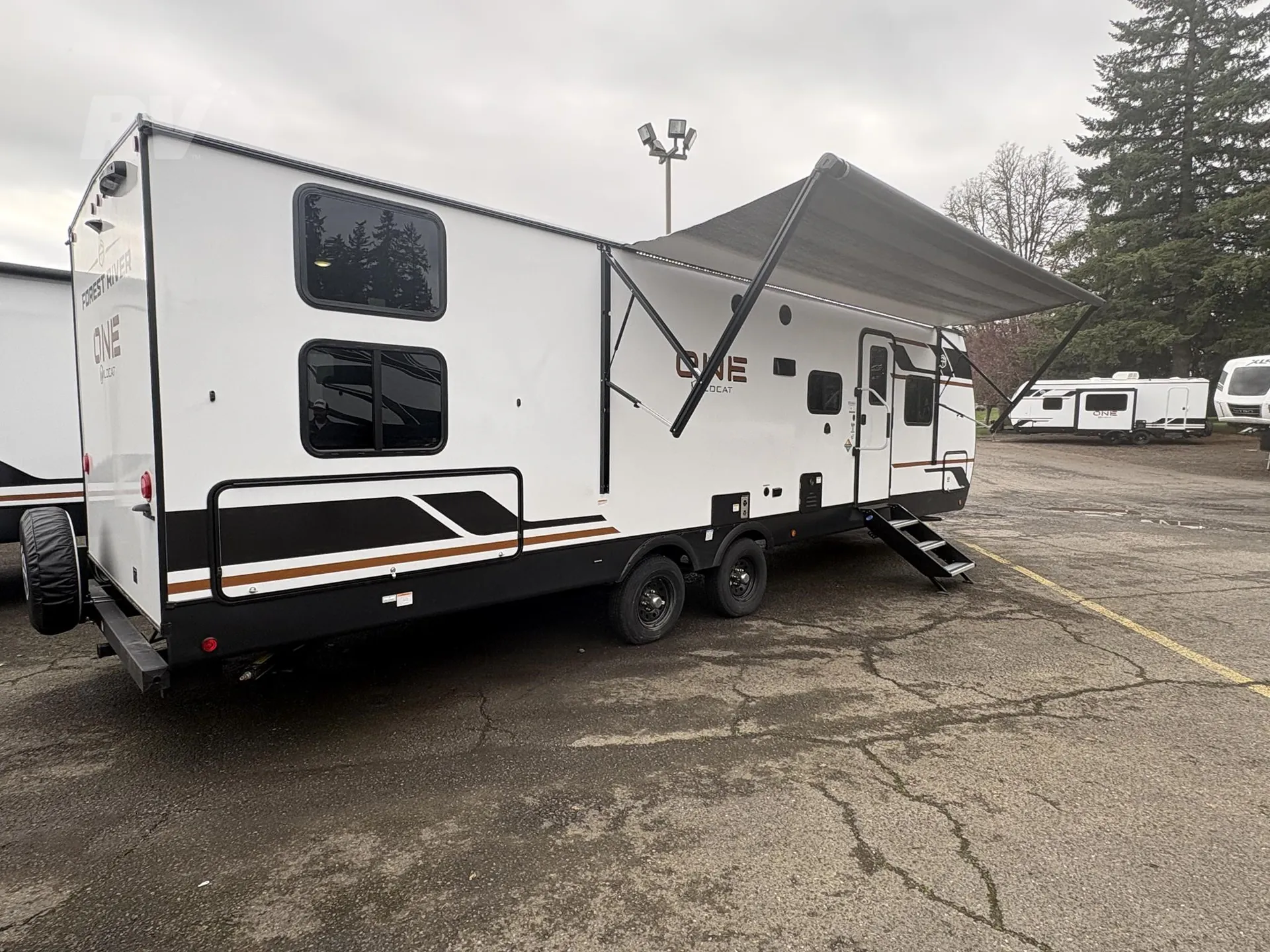 2026 Forest River Wildcat ONE 281QBEDS - Photo 4