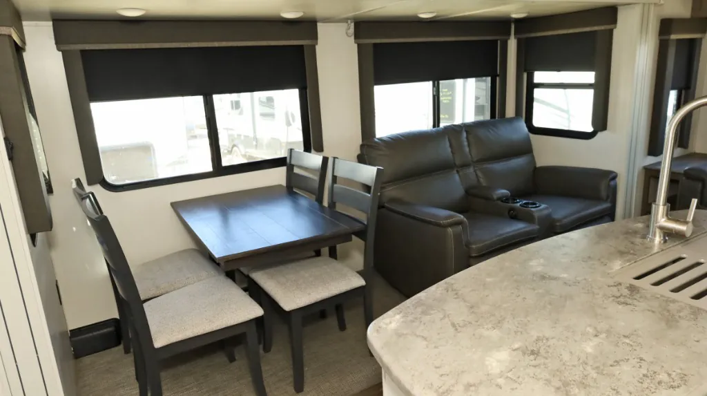 2022 Keystone RV Cougar Half-Ton 33RLI - Photo 3