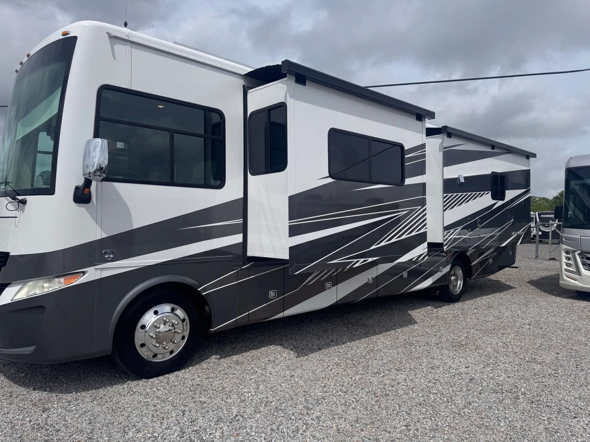 2023 Tiffin Open Road Allegro 34 PA - Photo 4