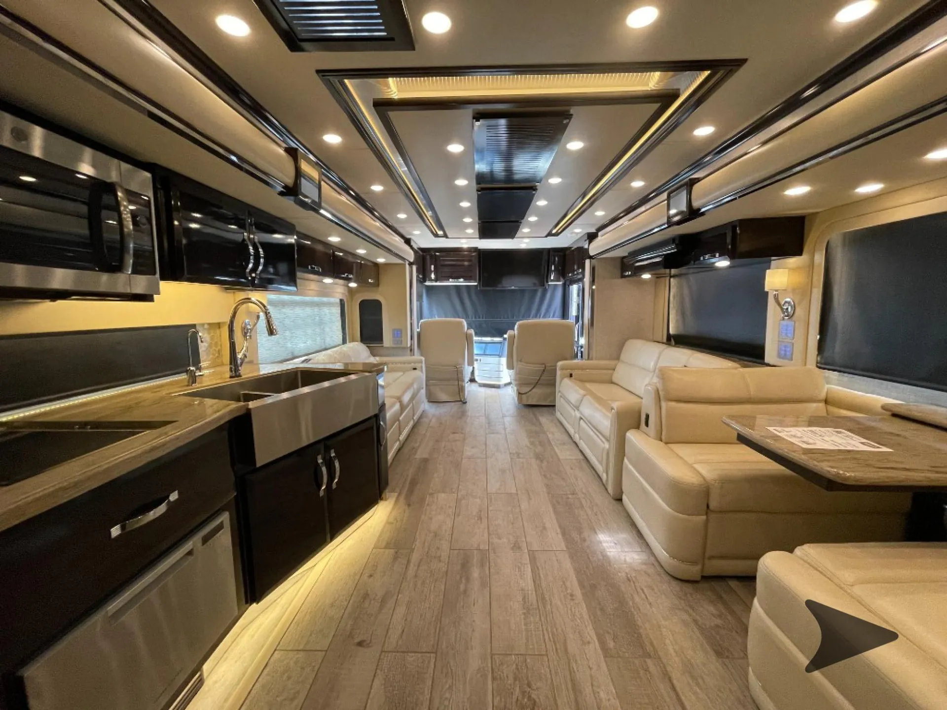 2019 Newmar King Aire 4533 - Photo 4