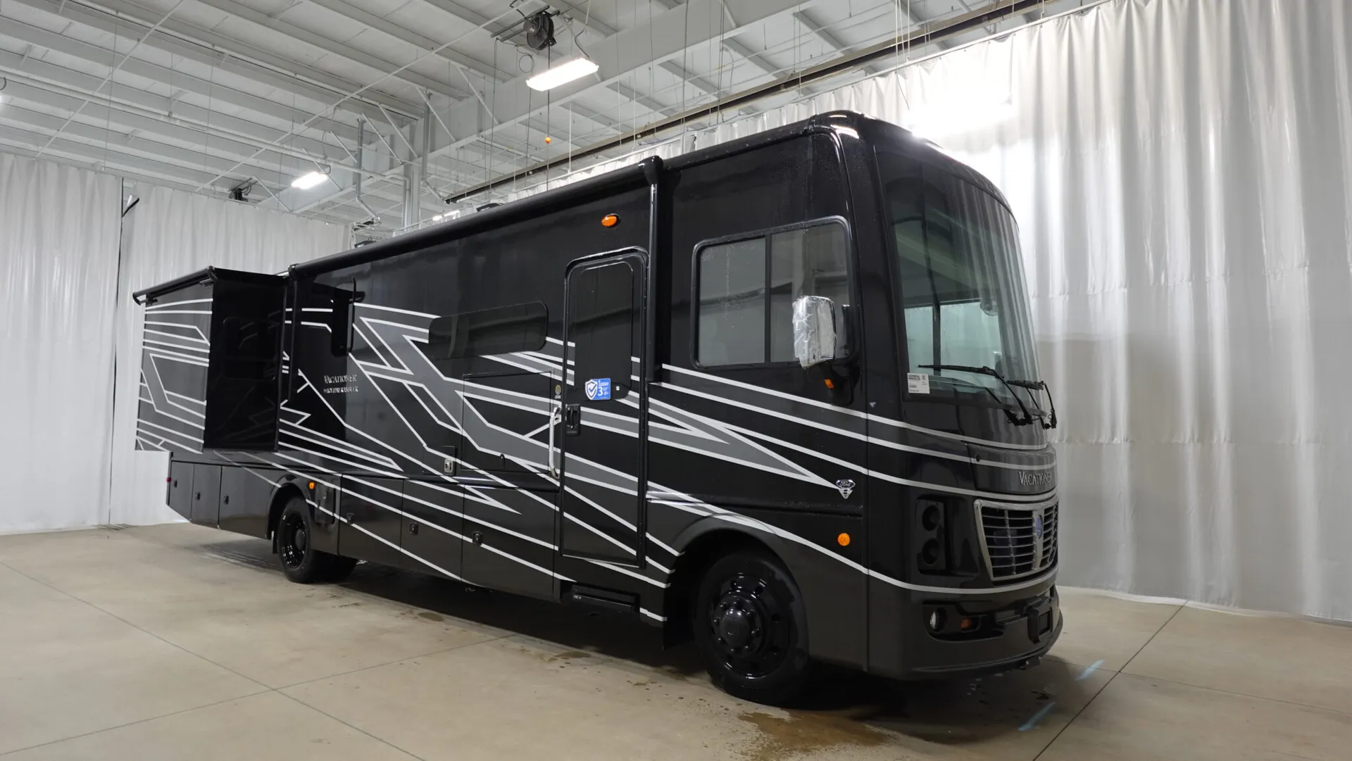 2026 Holiday Rambler Vacationer 35K - Photo 2