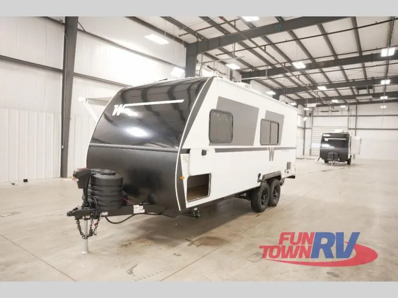 2026 Winnebago Micro Minnie 2000TRB - Photo 3