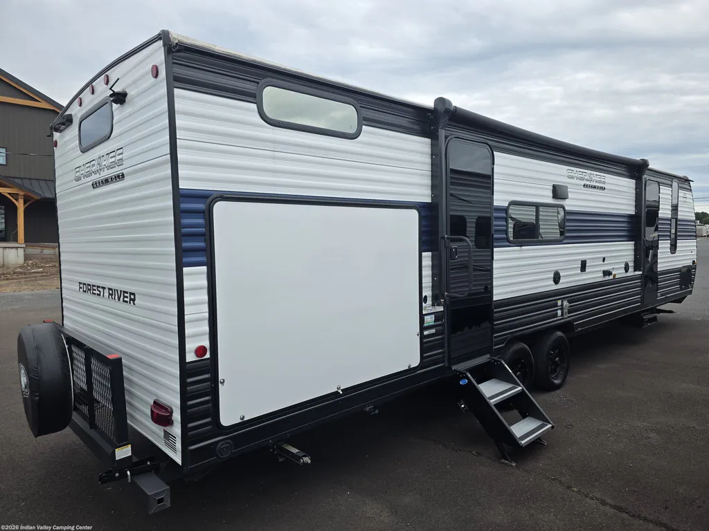 2025 Forest River Cherokee Grey Wolf 29TE, Photos photo 5
