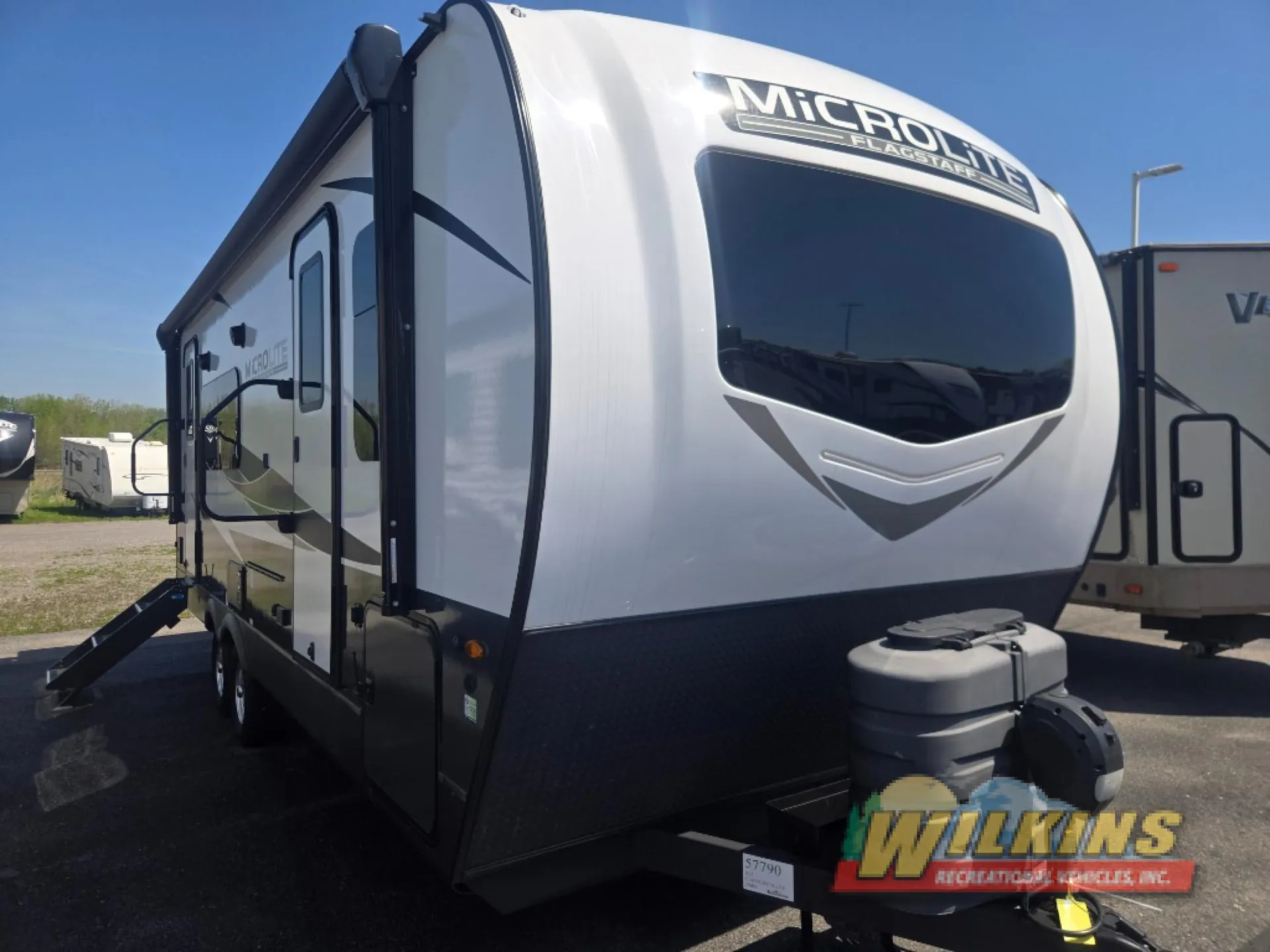 2025 Forest River Flagstaff Micro Lite 25SRK - Photo 2