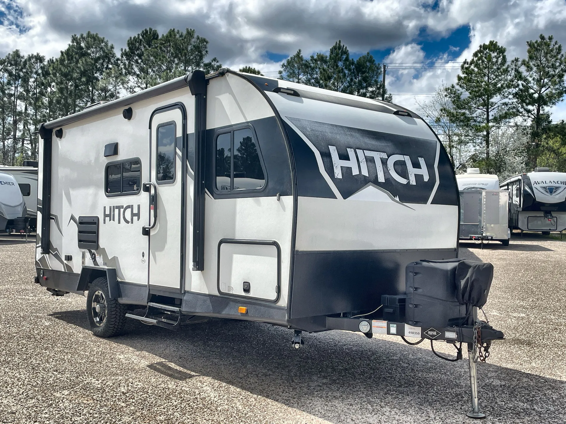 2022 Cruiser RV Hitch 18BHS - Photo 2