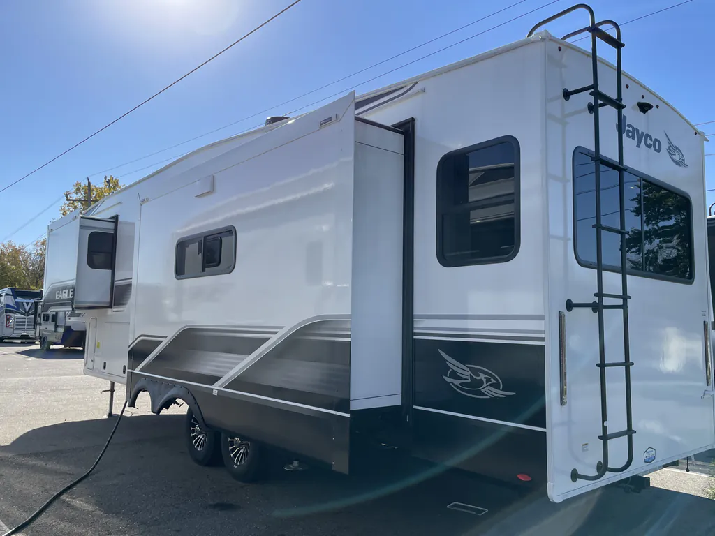 2026 Jayco Eagle 321RSTS, Photos photo 4