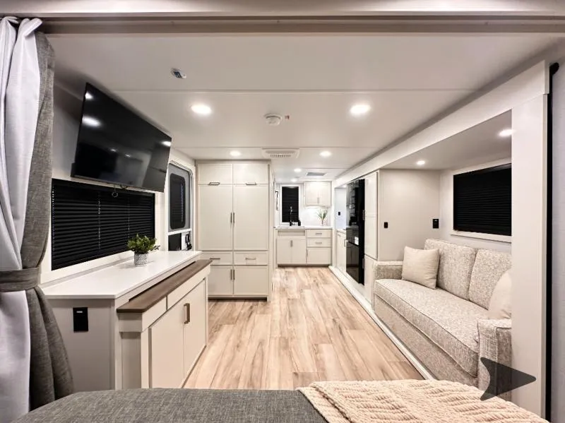 2026 Brinkley Model Ix 23X - Photo 3