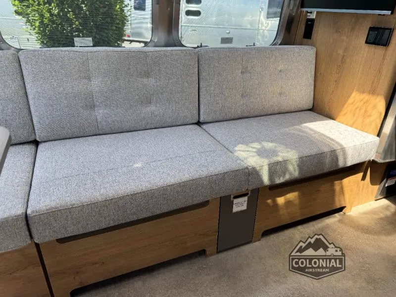 2027 Airstream Trade Wind 25FB - Photo 3